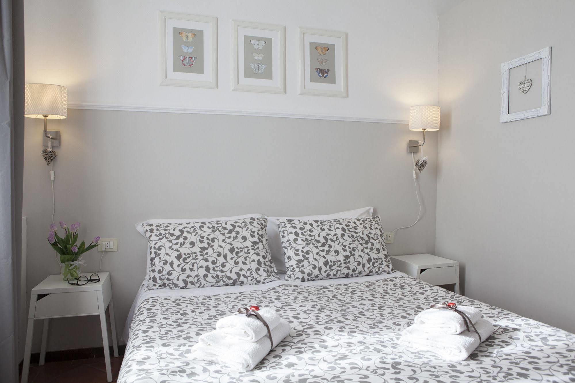 Piccarda Bed And Breakfast Florence Exterior photo